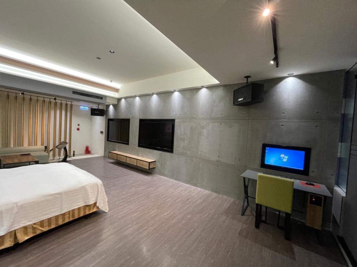 Soho Motel Taoyuan Esterno foto
